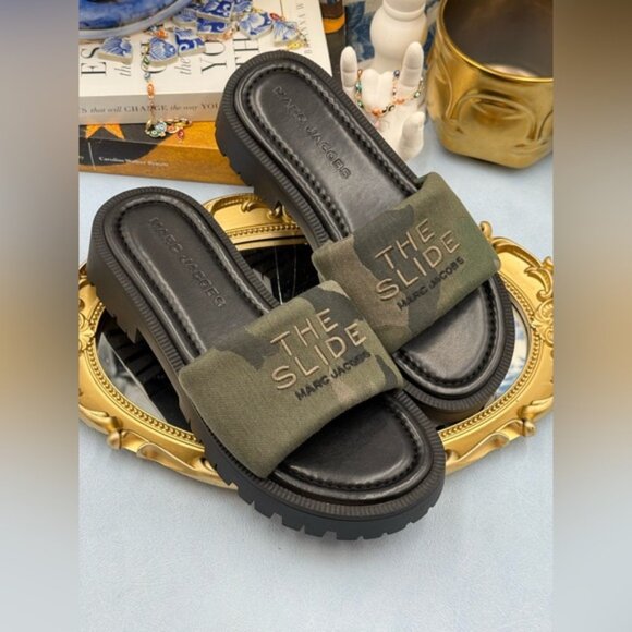 🆕 MARC JACOBS 🧿 NWOB The Camo Jacquard Lug Sole Slide - Sz 37 US 7 - Picture 9 of 15